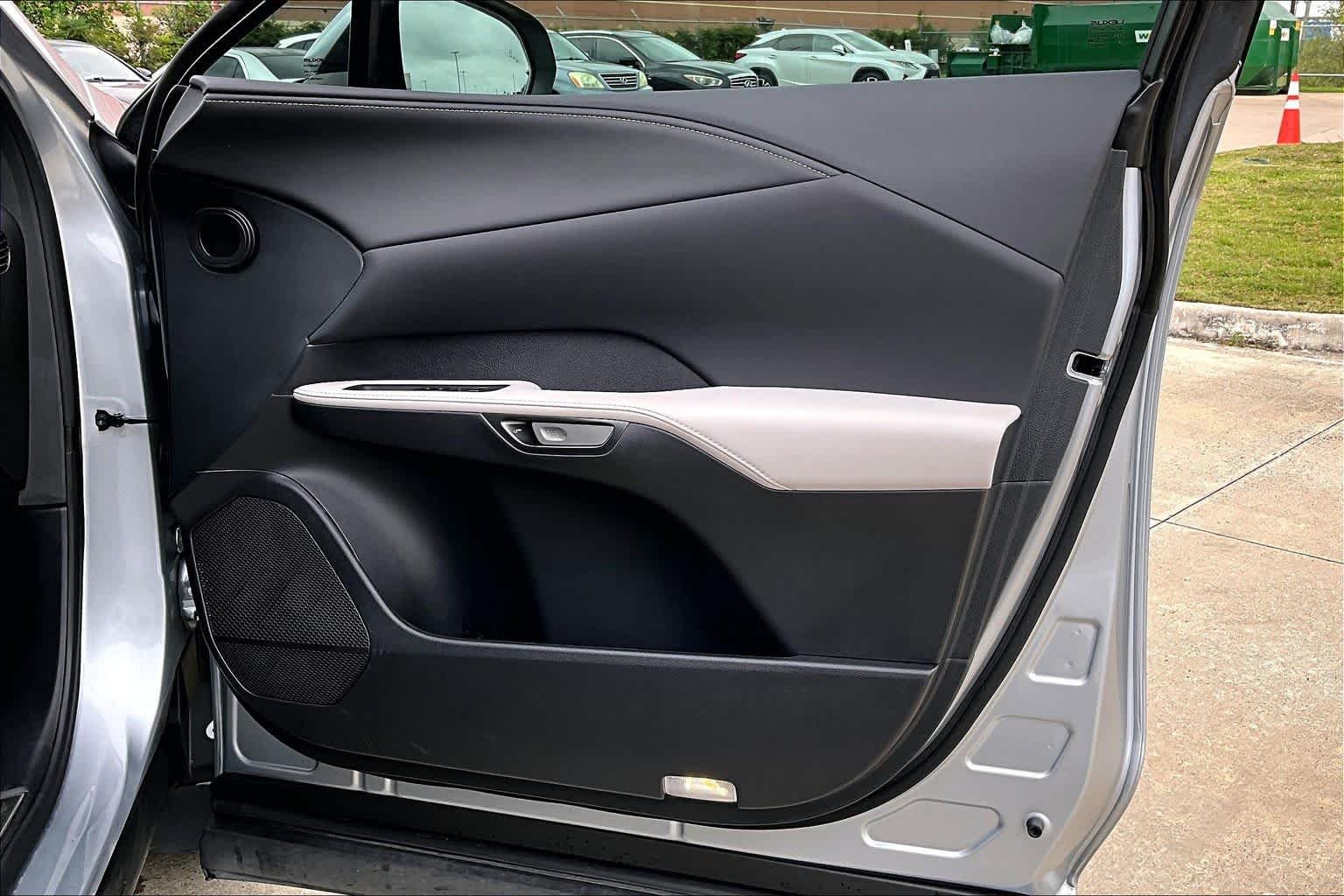 Used 2024 Iridium Lexus Premium image 23