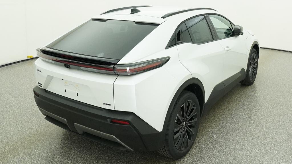 New 2026 Wind Chill Pearl Toyota XSE image 22