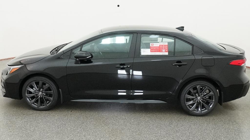 New 2026 Midnight Black Metallic Toyota SE image 3