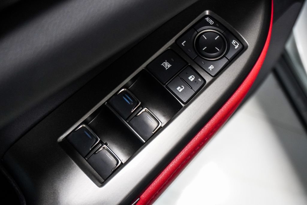 Used 2022 Silver Lexus 350 F SPORT Handling image 24