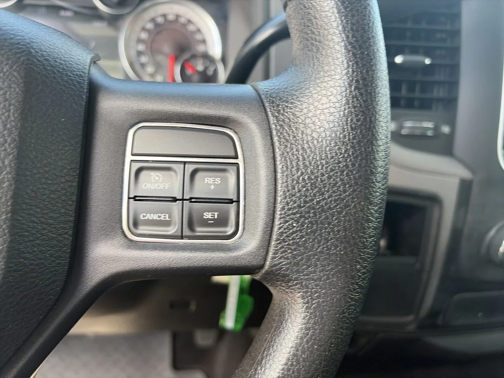 Used 2013 Silver Ram Express image 21