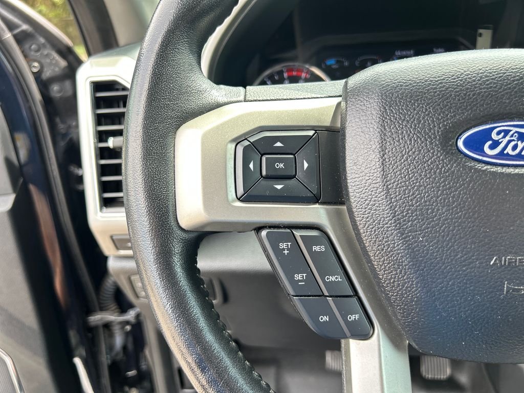 Used 2021 Blue Ford Lariat image 18