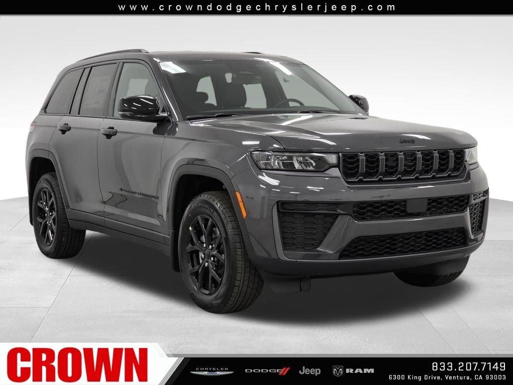 New 2026 Baltic Gray Metallic Clearcoat Jeep Laredo image 3