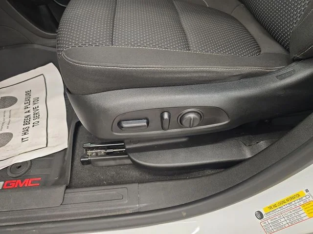 Used 2020 Summit White GMC SLE image 36