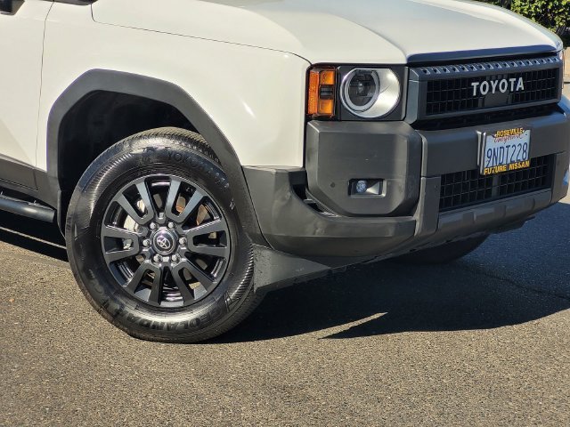 Used 2024 White Toyota Base image 9