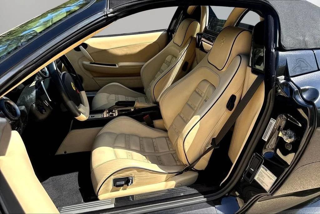 Used 2007 Nero Daytona Ferrari Spider image 18