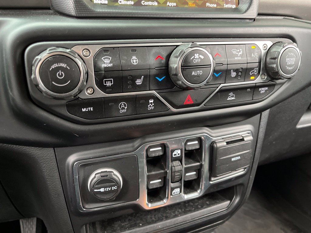 Used 2023 Gray Clearcoat Jeep Freedom Edition image 35