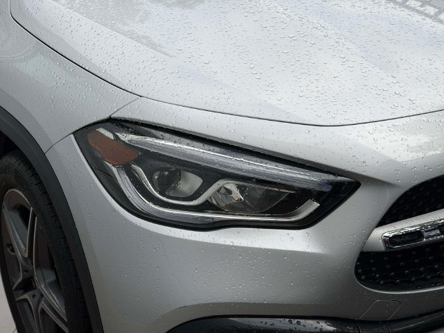 Used 2023 Silver Mercedes-Benz GLA 250 image 7