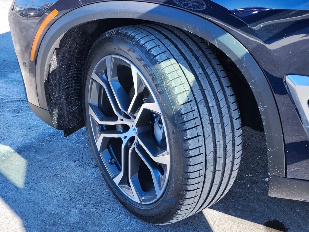 Used 2026 Blue BMW xDrive40i image 31