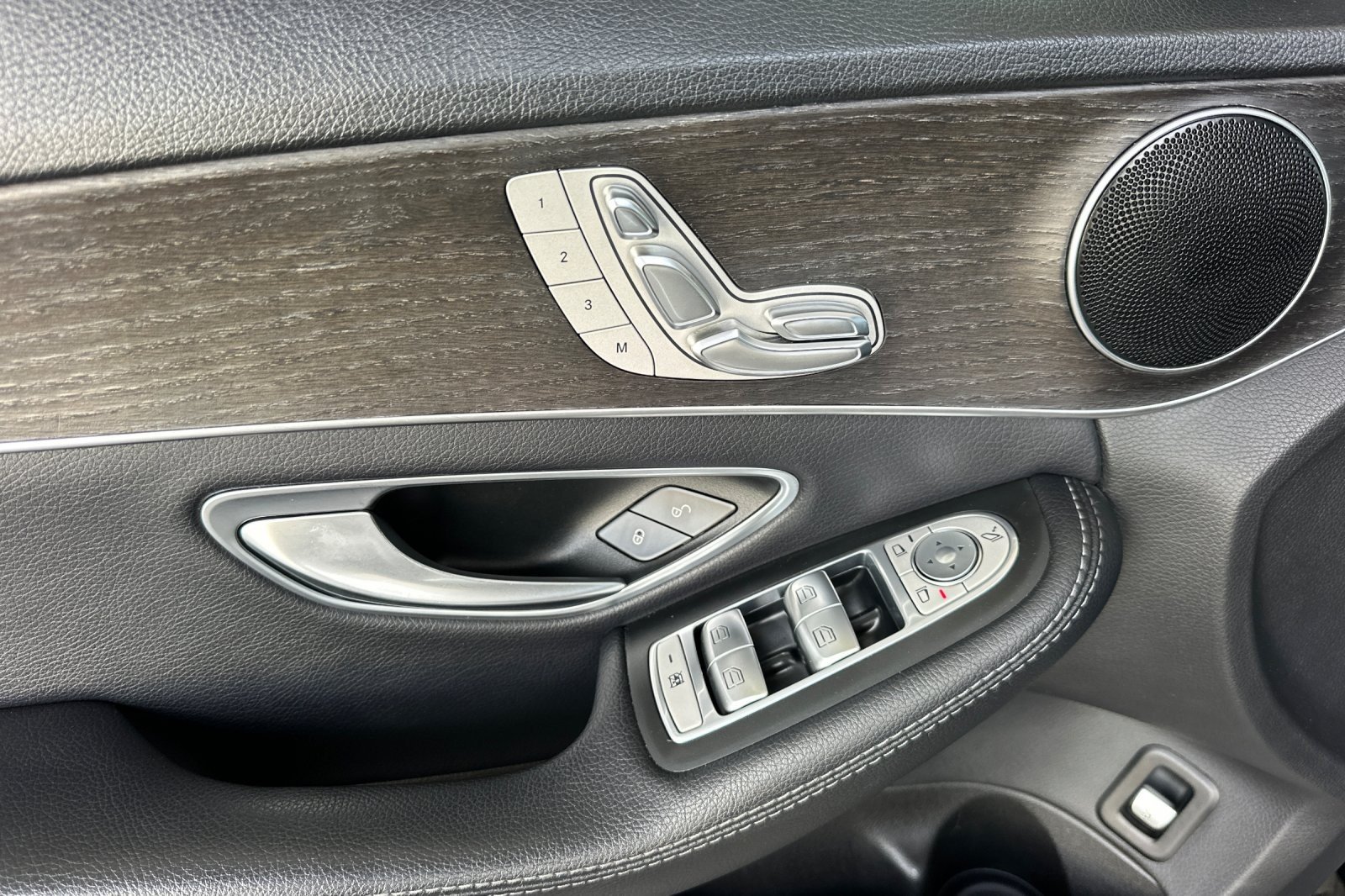 Used 2019 Black Mercedes-Benz C 300 image 10