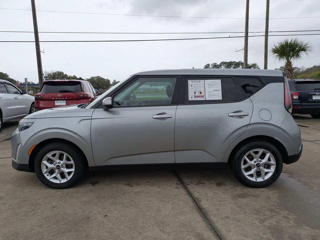 Used 2023 Gray Kia LX image 7