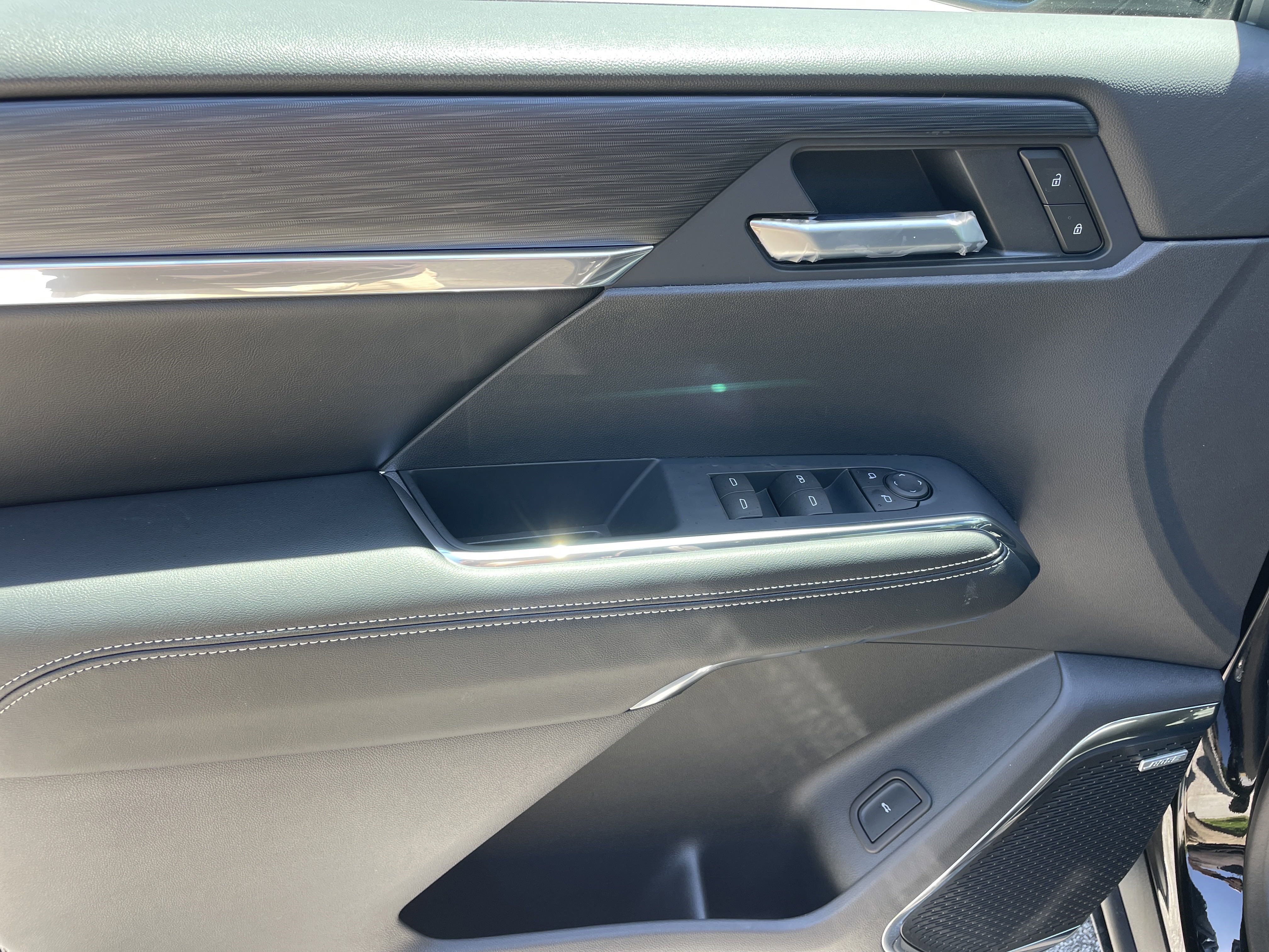 2025 GMC Acadia Elevation - Photo 15