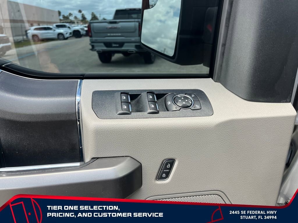 Used 2019  Ford XL image 22