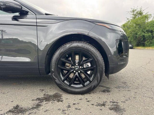 New 2026 Carpathian Grey LAND ROVER S image 9