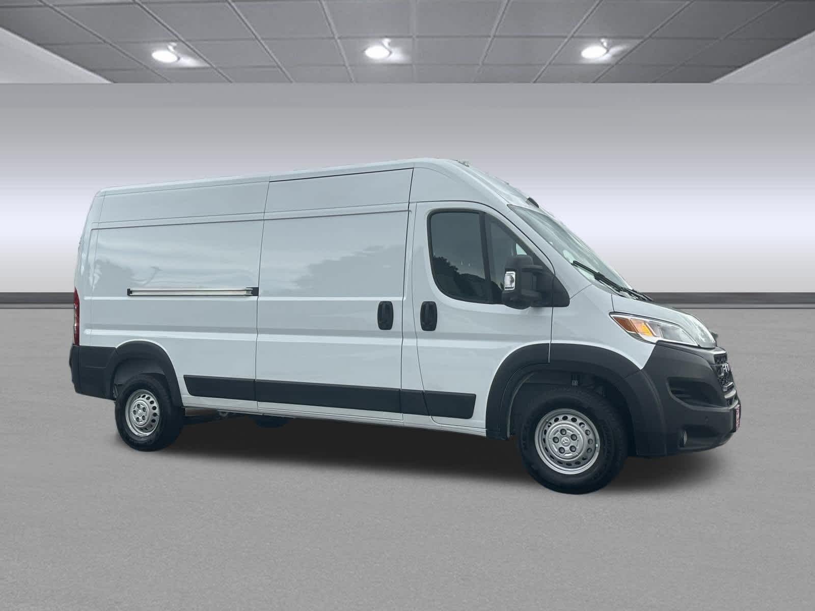 New 2026 Bright White Clear-Coat Exterior Paint RAM Tradesman image 7