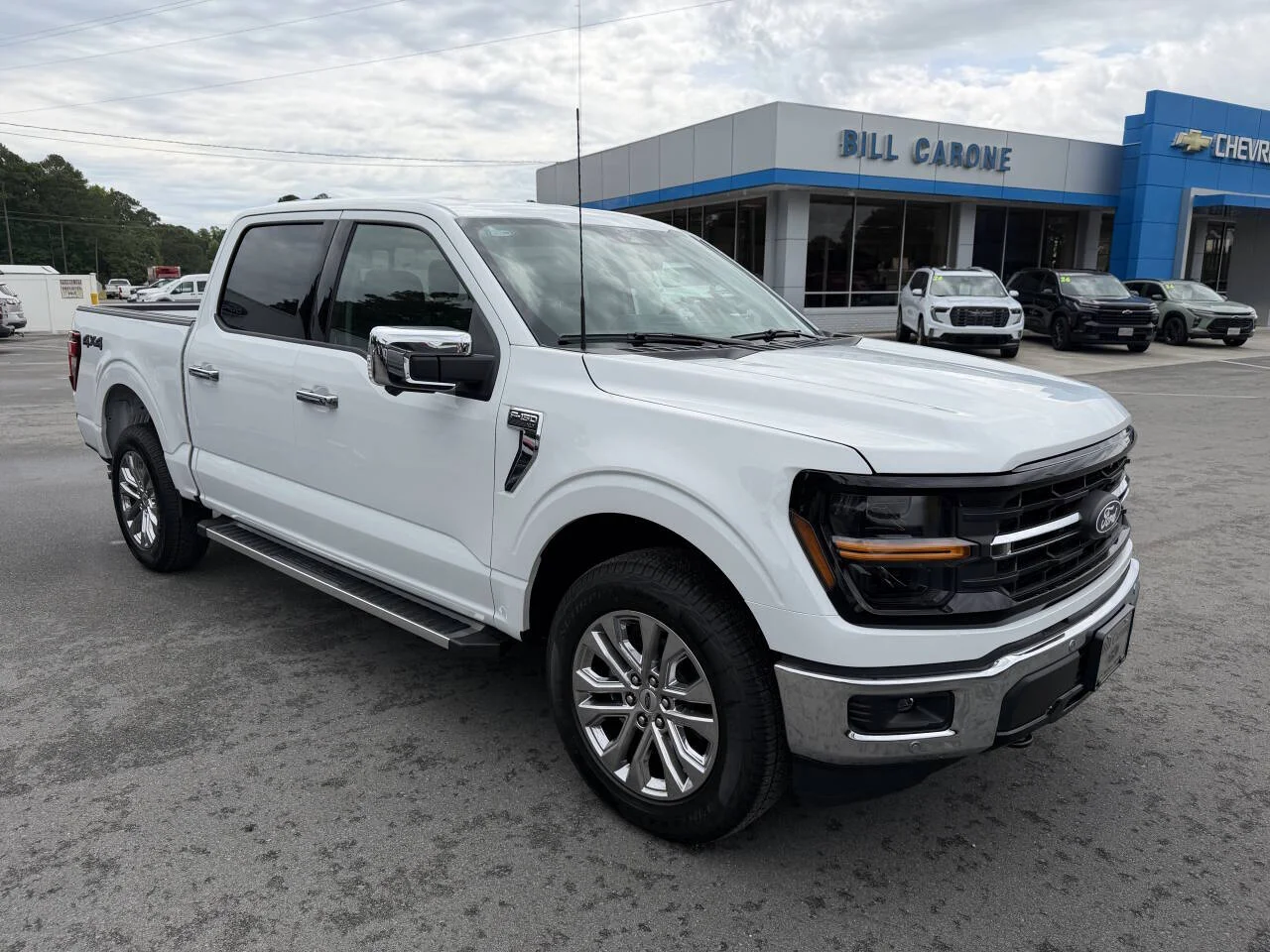 New 2026 Oxford White Ford XLT image 16