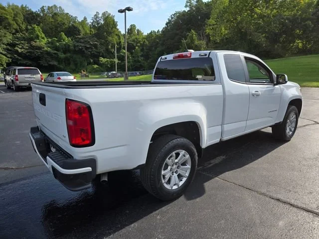 Used 2022 Summit White Chevrolet LT image 8