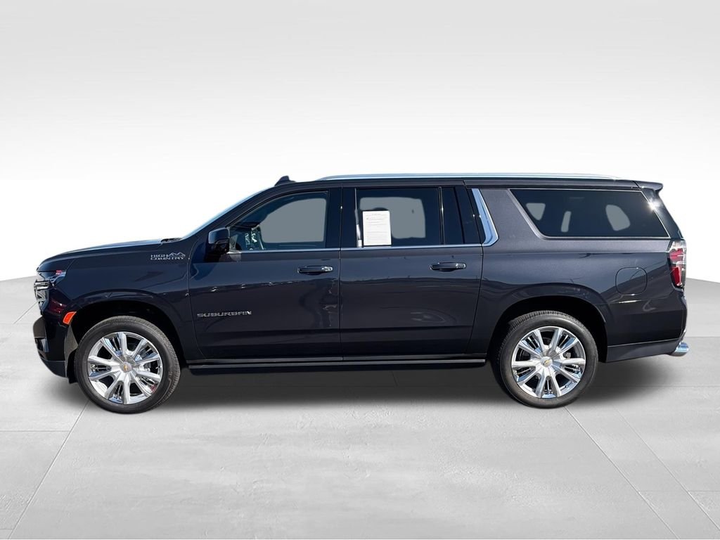 Used 2024 Gray Chevrolet High Country image 5