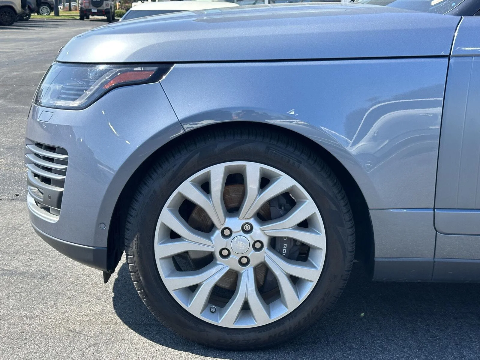 Used 2019 Byron Blue Metallic Land Rover HSE image 38