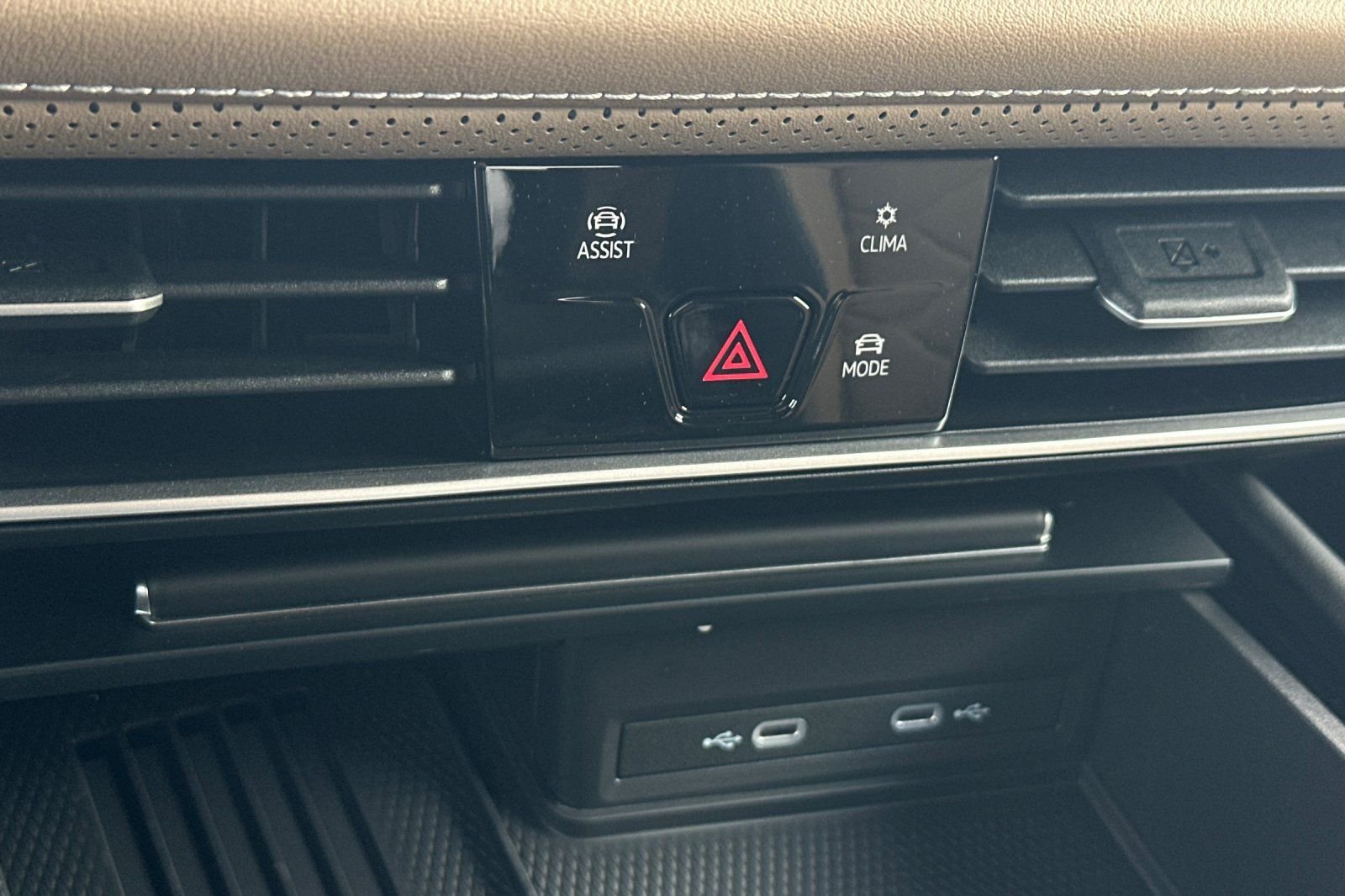 New 2026  Volkswagen SE image 20