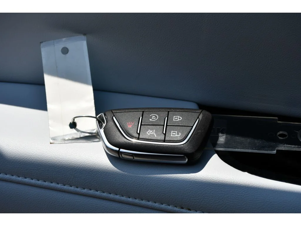 2026 Cadillac OPTIQ Luxury - Photo 36