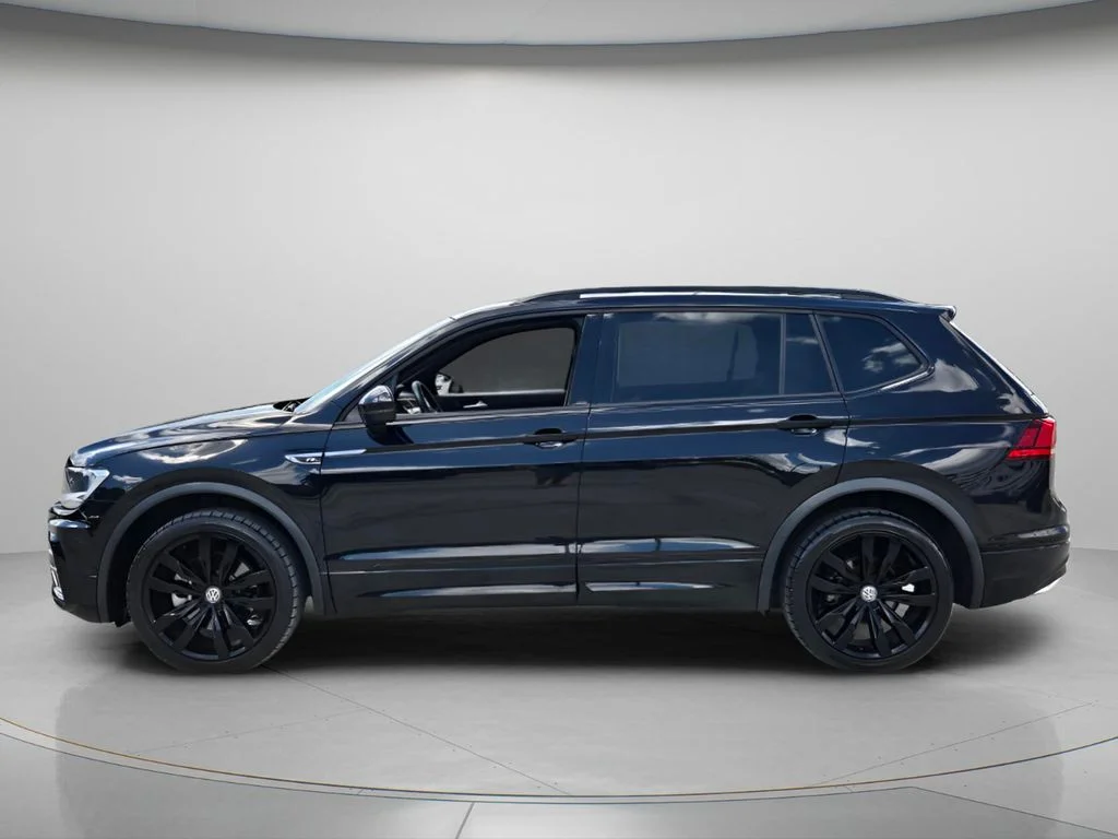 Certified Used 2021 Black Volkswagen 2.0T SE R-Line Black image 3