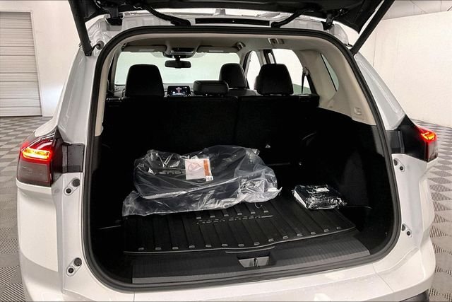 New 2026 Everest White Pearl Tricoat Nissan Rock Creek image 34