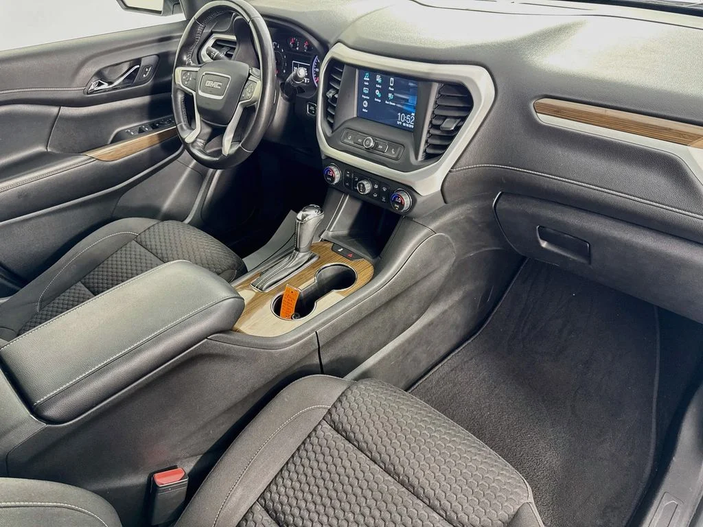 Used 2019 White GMC SLE-1 image 35