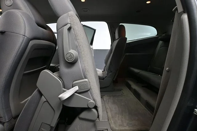 Used 2014 Gray Chevrolet LS image 36