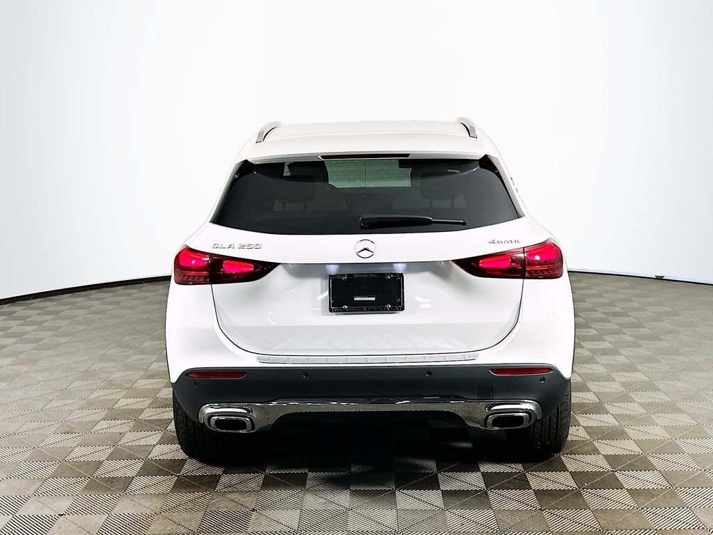 New 2026 Polar White Mercedes-Benz GLA 250 image 6