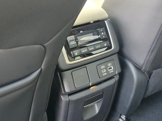 New 2026 CRYSTAL BLACK SILICA Subaru Limited 7-Passenger image 23