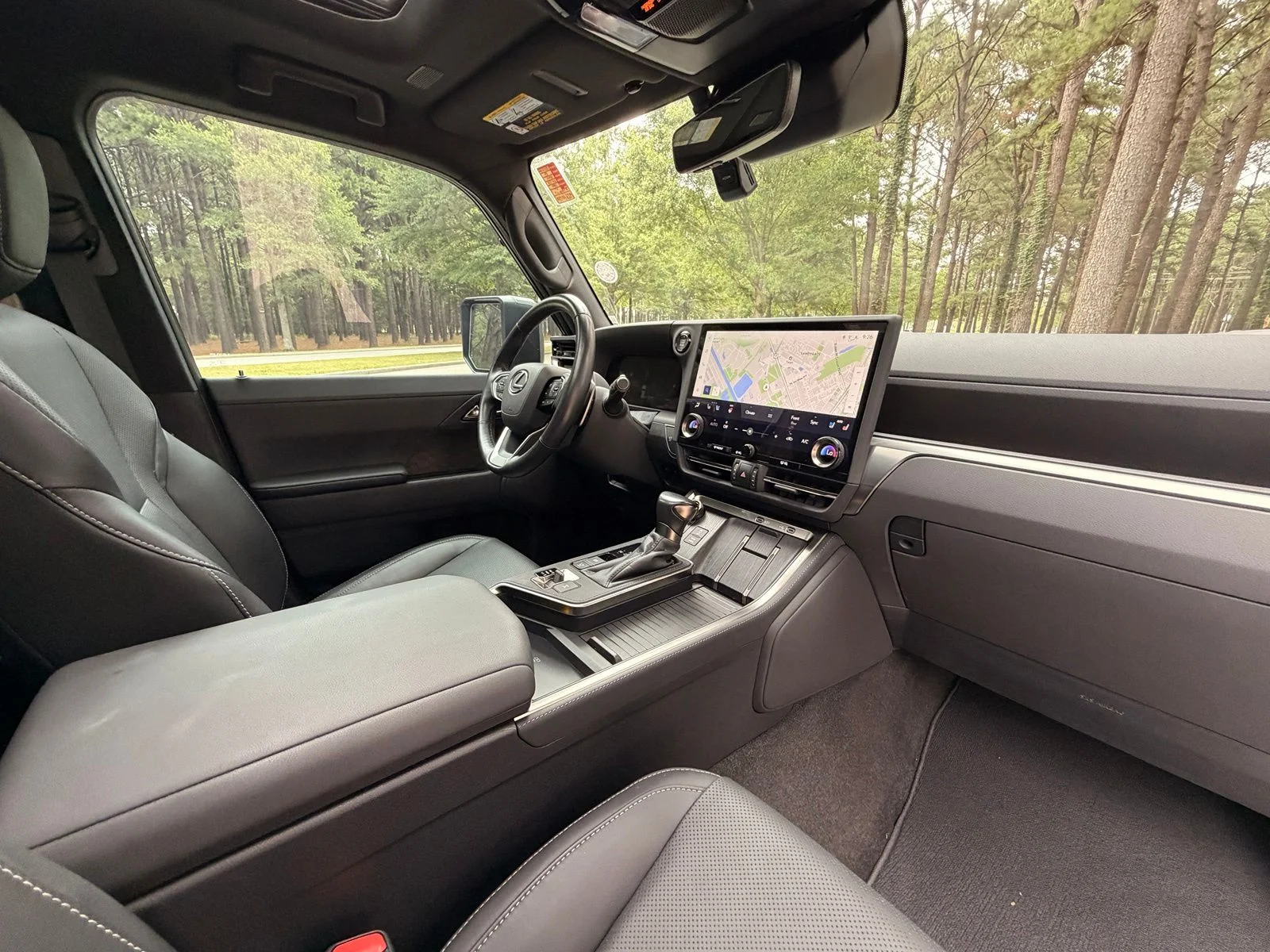 Used 2024 Incognito Lexus 550 Premium+ image 20