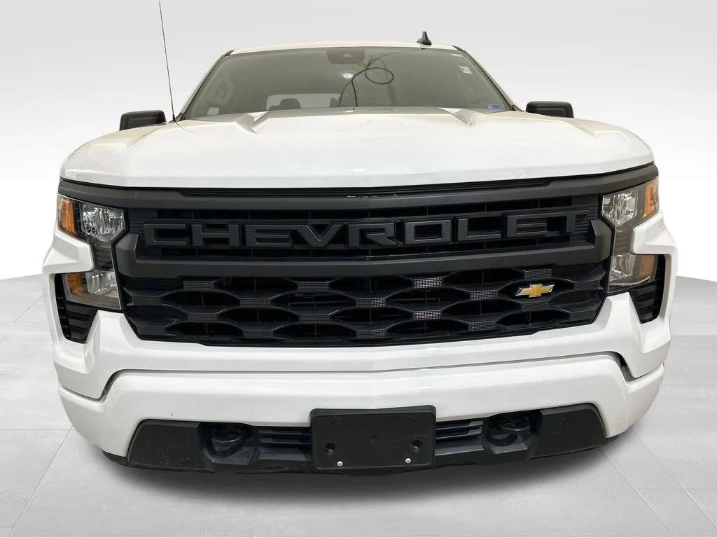 Used 2024 Summit White Chevrolet Custom image 10