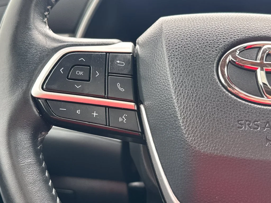 Used 2023 Beige Toyota XLE image 20