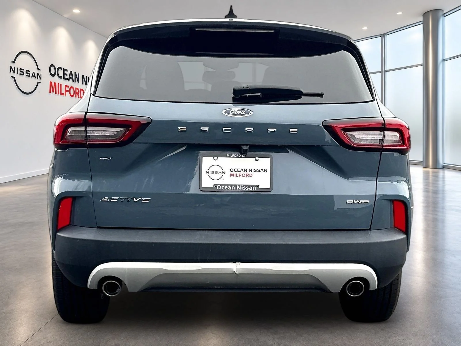 Used 2023 Vapor Blue Ford Active image 6