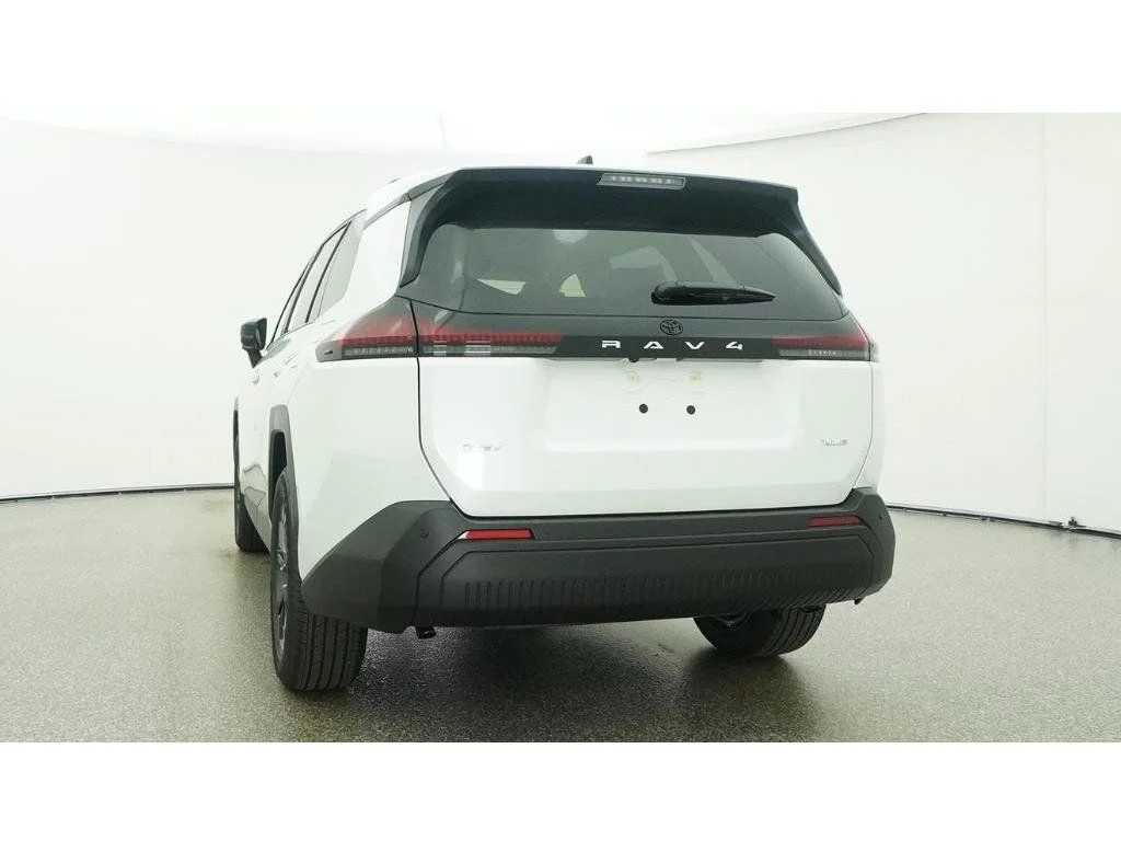New 2026 Wind Chill Pearl Toyota XLE Premium image 29