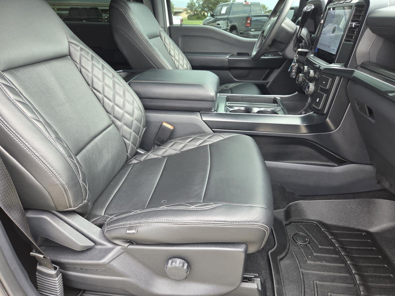 Used 2024 Oxford White Ford STX image 9