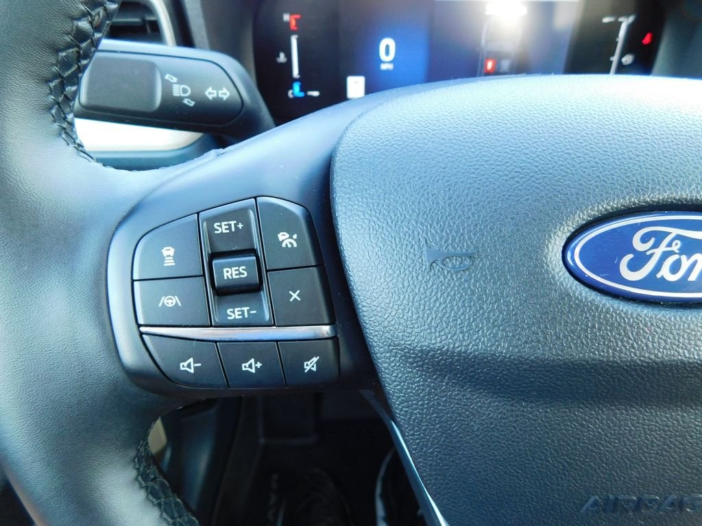 Used 2026 Red Ford Lariat image 30