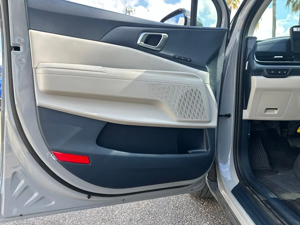 New 2026 White Kia EX image 6