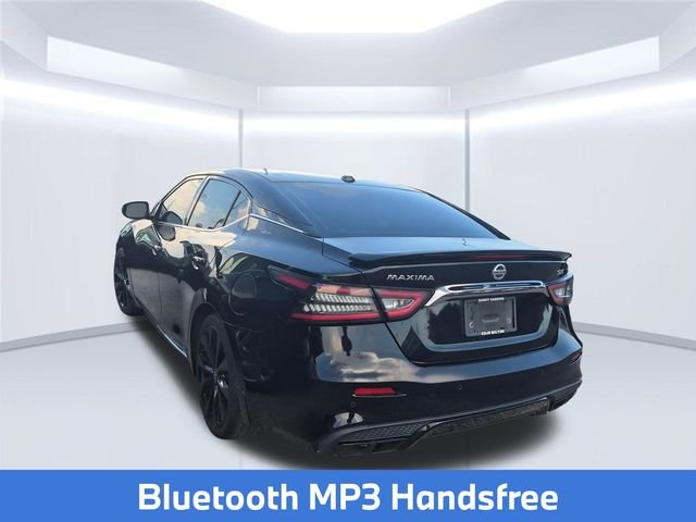 Used 2019 Black Nissan SR image 2