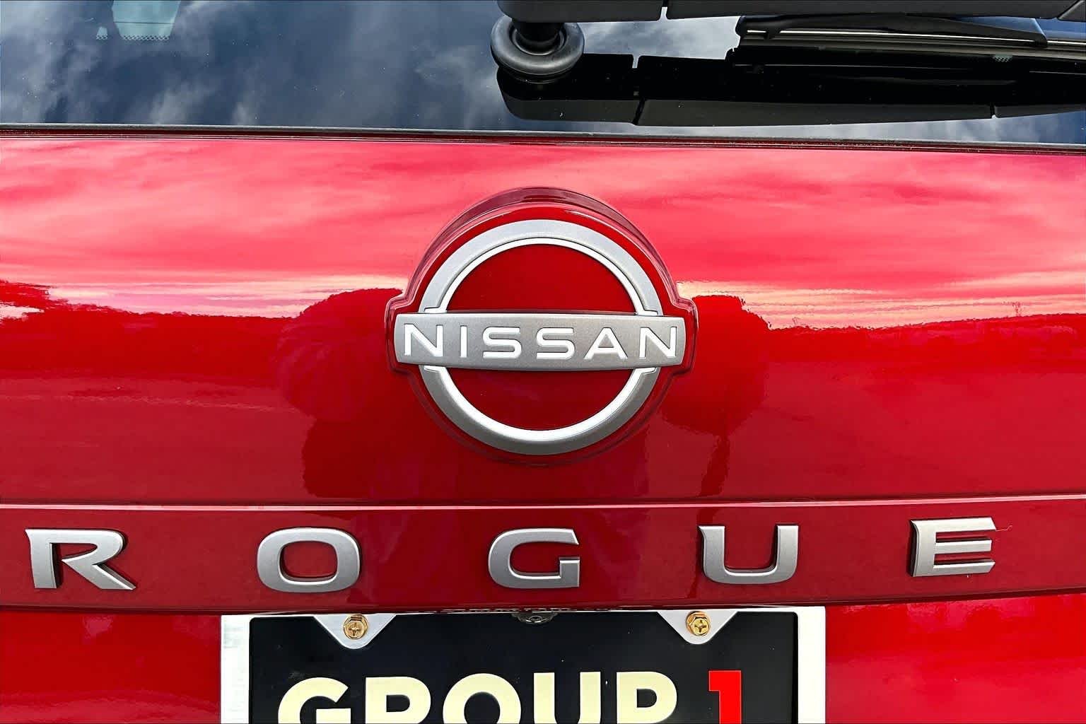 New 2027 Scarlet Ember Tintcoat Nissan S image 15