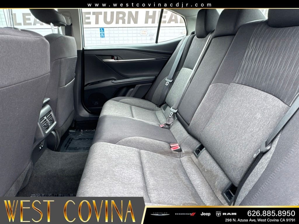Used 2025  Toyota LE image 34