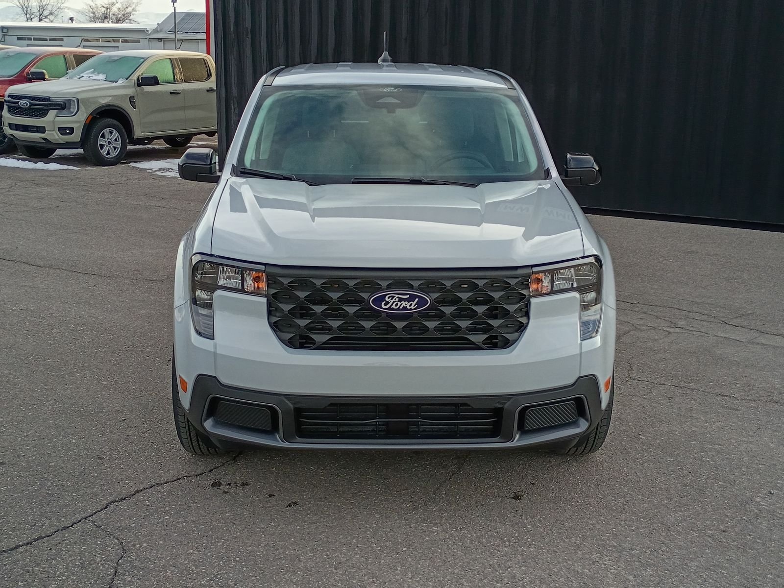 View vehicle photo 2