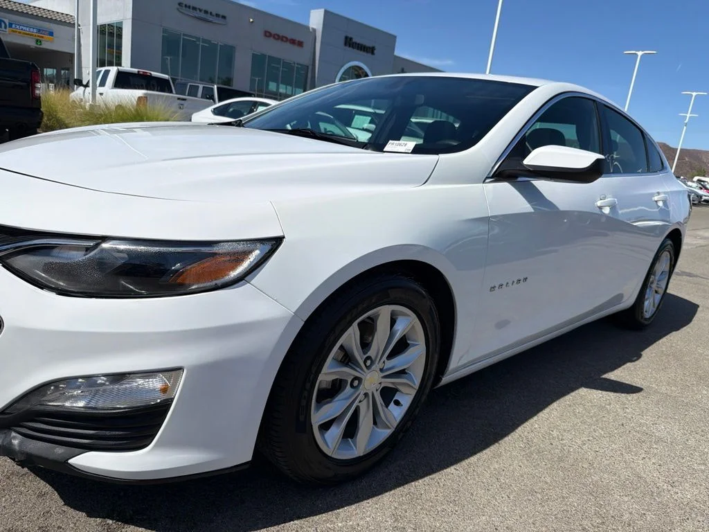 Used 2022 White Chevrolet LT image 11