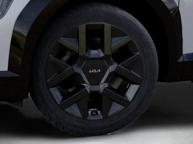 New 2026 White Kia Land image 24