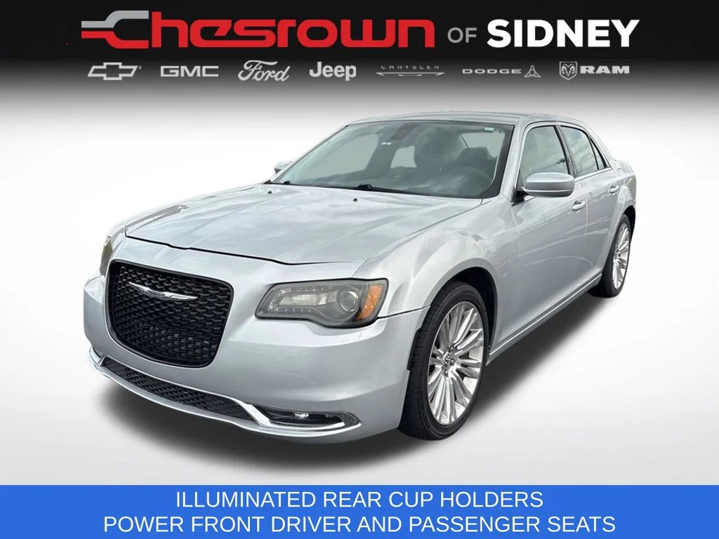 2019 Chrysler 300 Touring L's photo