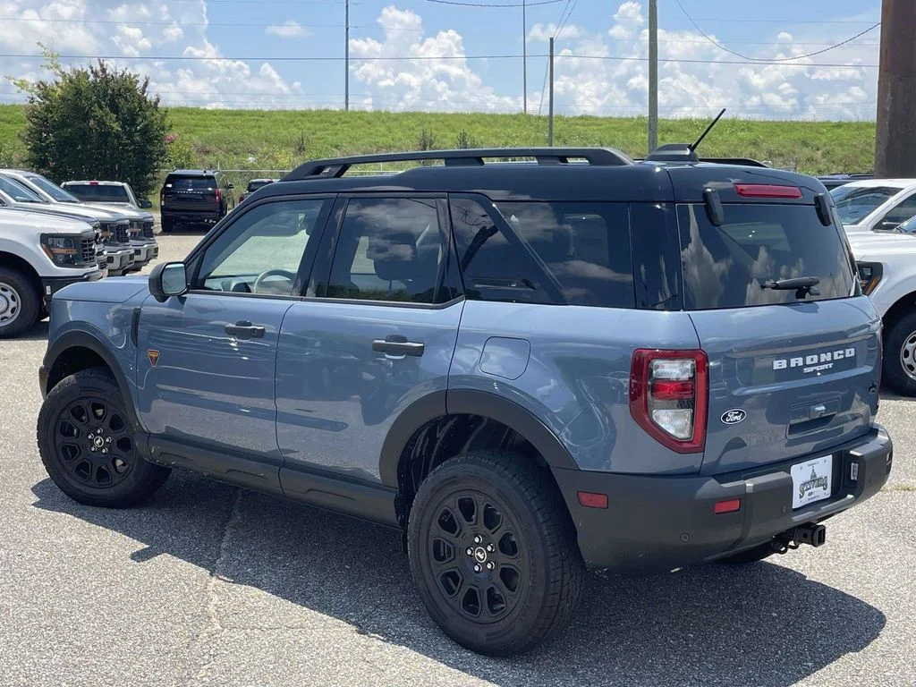 New 2026 Gray Ford Badlands image 5