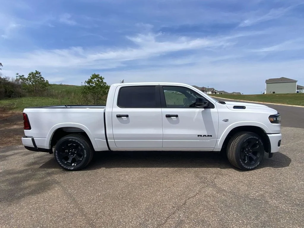 New 2026 Bright White Clear-Coat Exterior Paint RAM Big Horn/Lone Star image 36