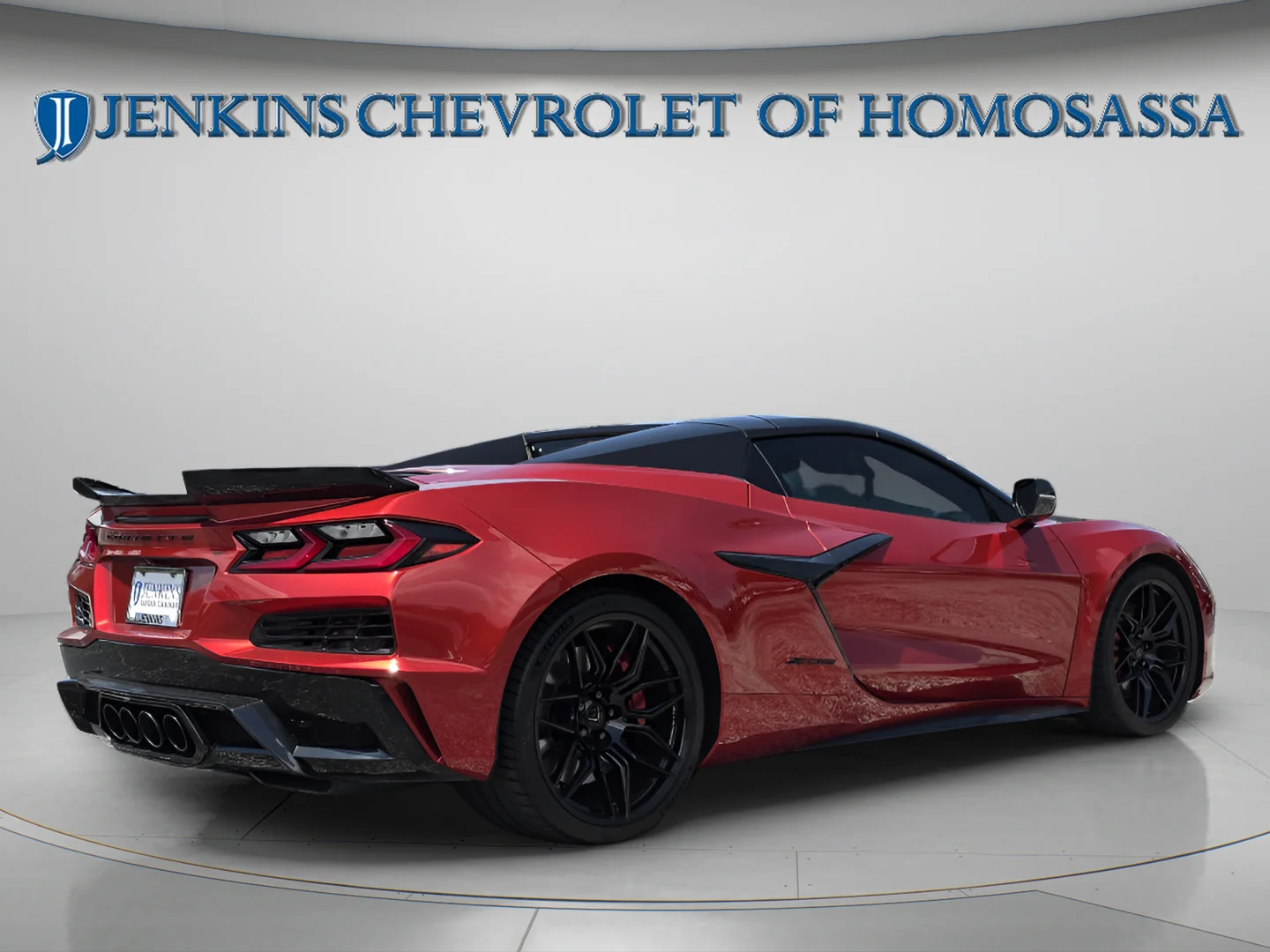 Used 2023 Red Mist Metallic Tintcoat Chevrolet 2LZ image 5