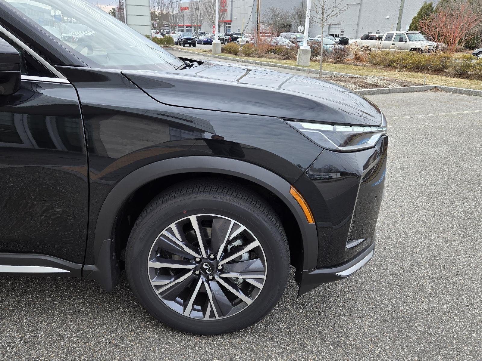 2026 INFINITI QX60 LUXE - Photo 15